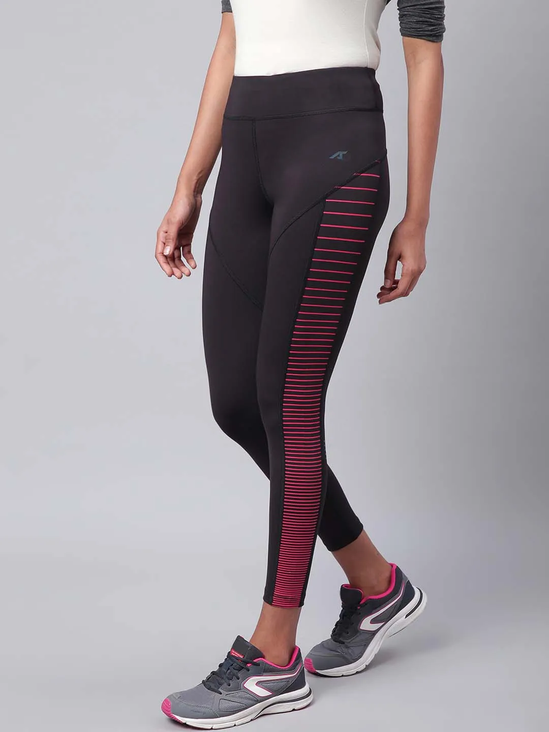 Alcis Women Black Drytech  Solid Cropped Training Tights