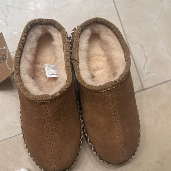 Bearpaw platform slippers size 4 NWT leather shearling warm cozy