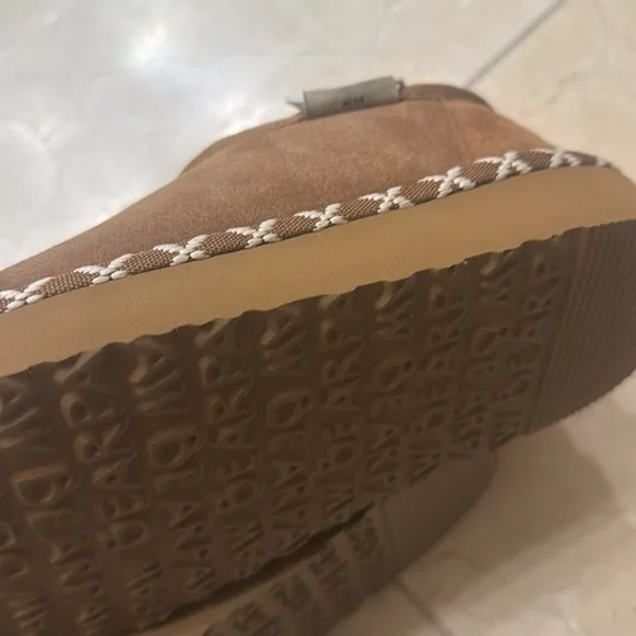 Bearpaw platform slippers size 4 NWT leather shearling warm cozy