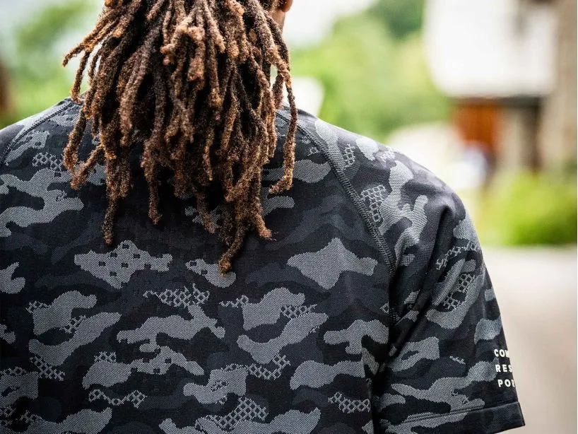 Compressport Men's Training SS Tshirt Camo Premium Black Camo - AM00152B_917