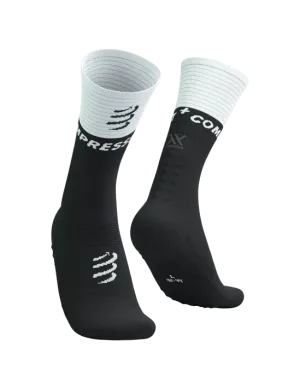 Compressport Unisex's Mid Compression Socks v2.0 - Black/White