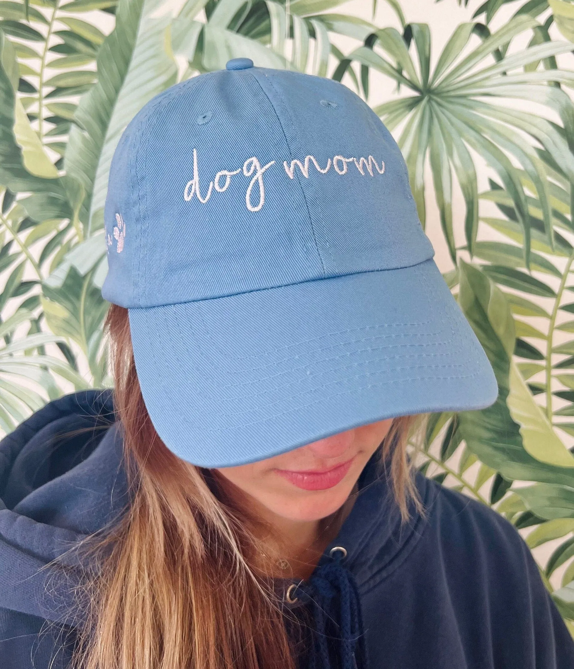 Customized Dog Mom Embroidered Mom Hat