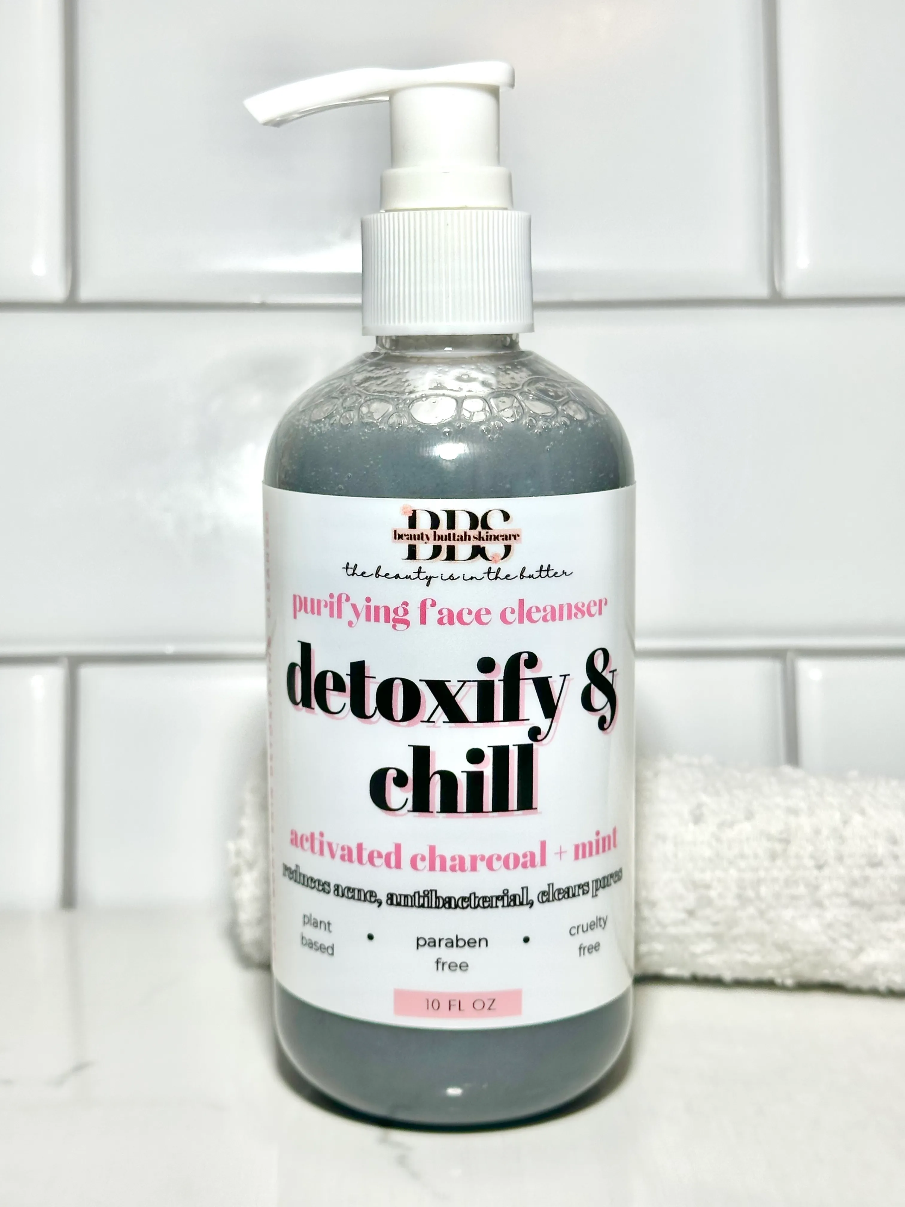 DETOXIFY & CHILL ACTIVATED CHARCOAL AND MINT BODY CLEANSER