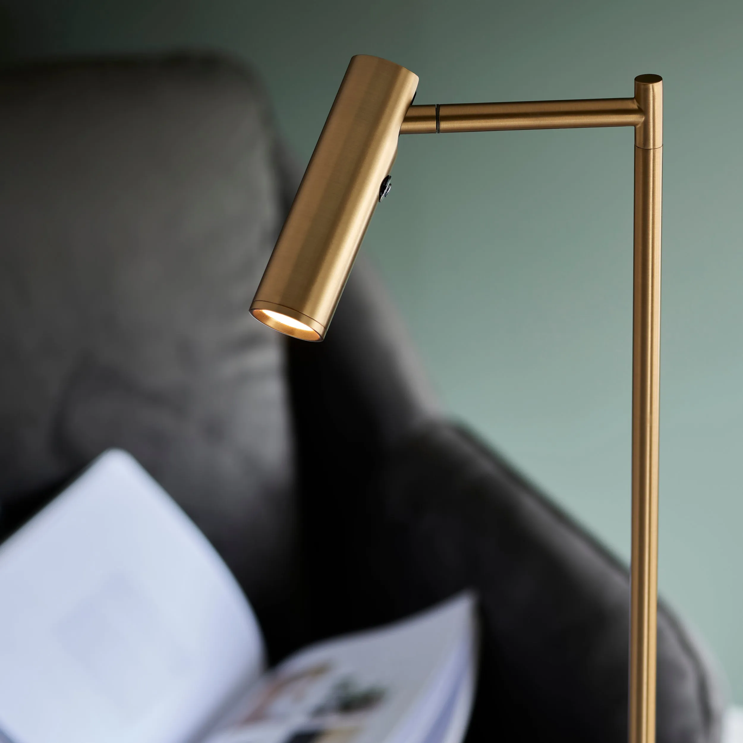 Endon 99774 Dedicated Reader 1lt Floor Warm brass plate 4W LED (COB) Warm White