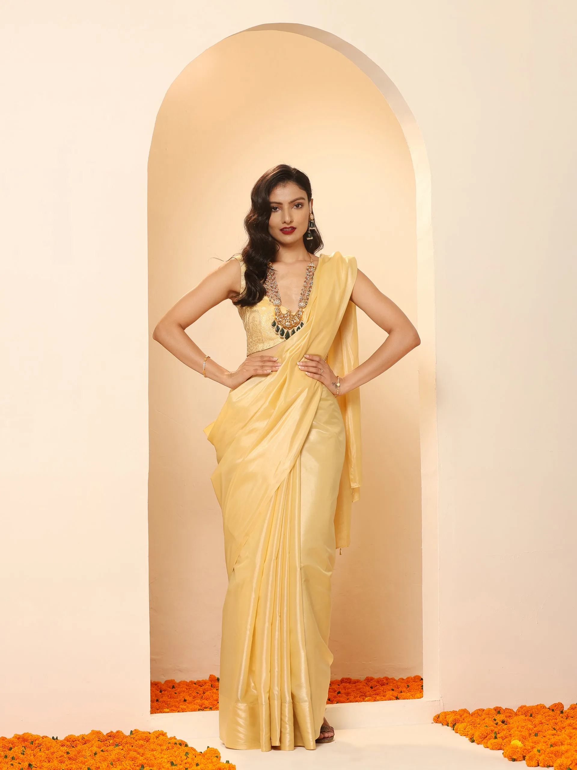 Flax Yellow Silken Saree with Jacqaurd Blouse Fabric