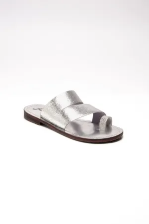 Free People - Abilene Toe Loop Sandals in Silver