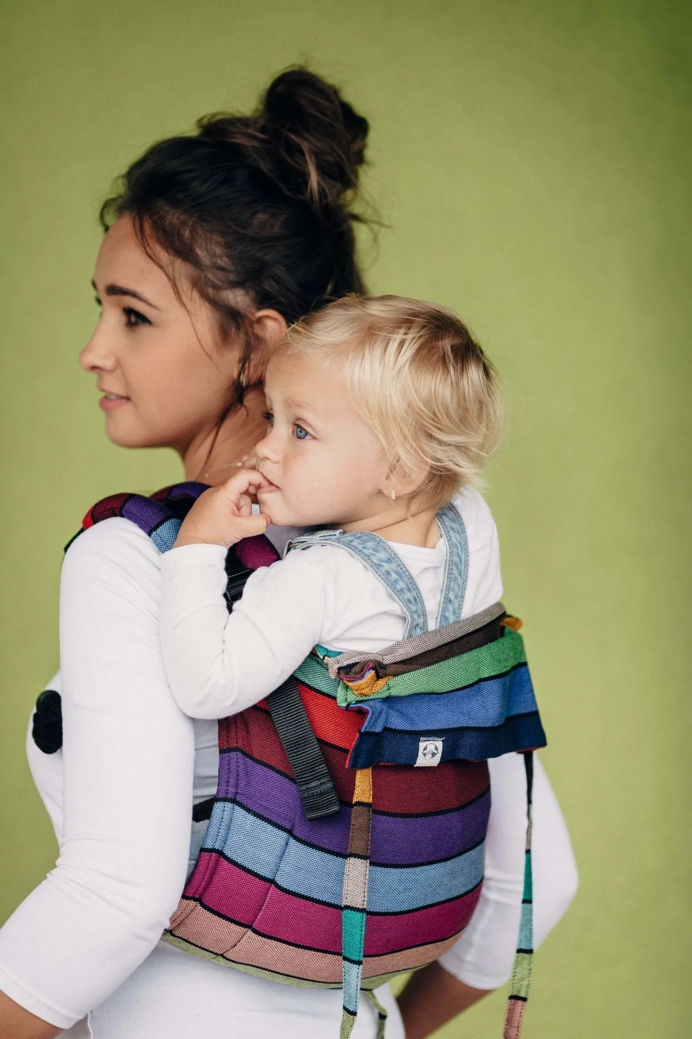 LennyLamb Onbuhimo Toddler Size Colours of Carousel