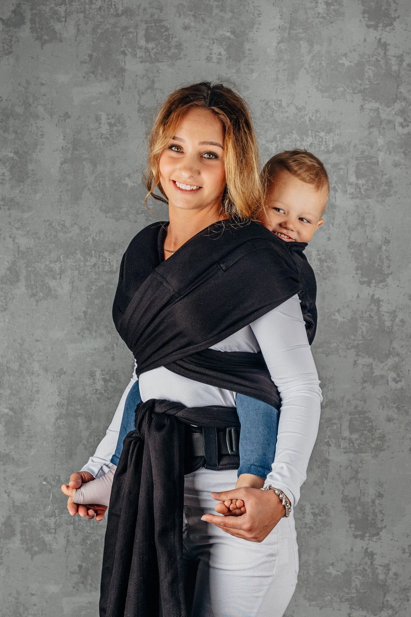 LennyLamb Preschool Hybrid Carrier Little Herringbone Ebony Black