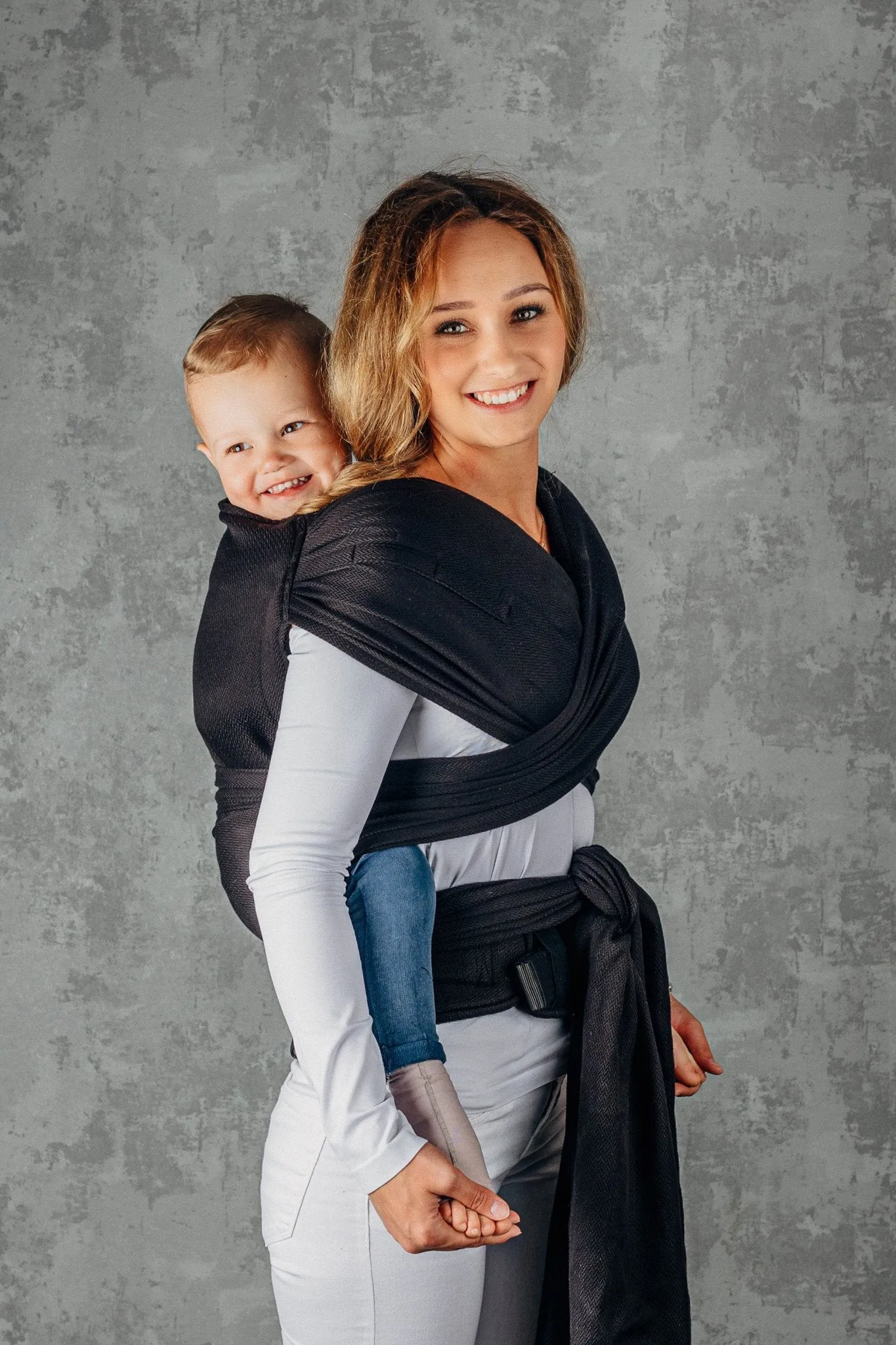 LennyLamb Preschool Hybrid Carrier Little Herringbone Ebony Black