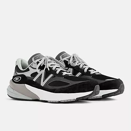 New Balance 990v6