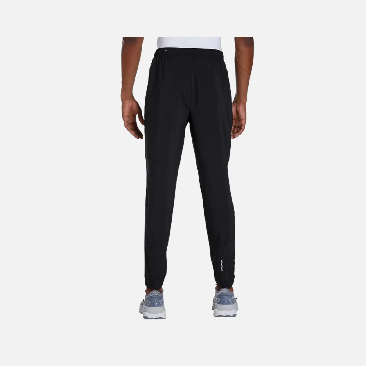Puma Run Favorite Tepered Men's Regular Track Pants -Black