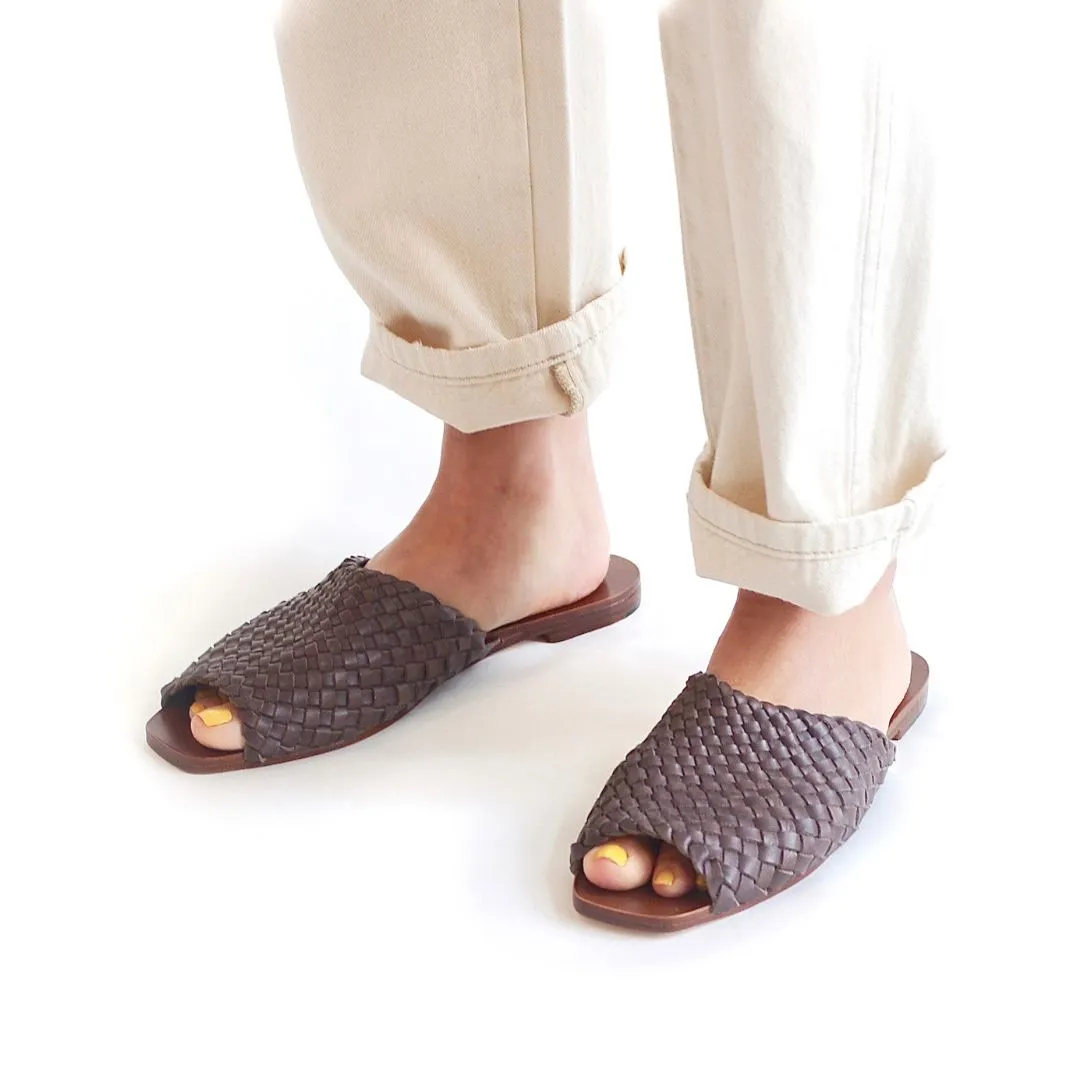 The Woven Slide [Umber]