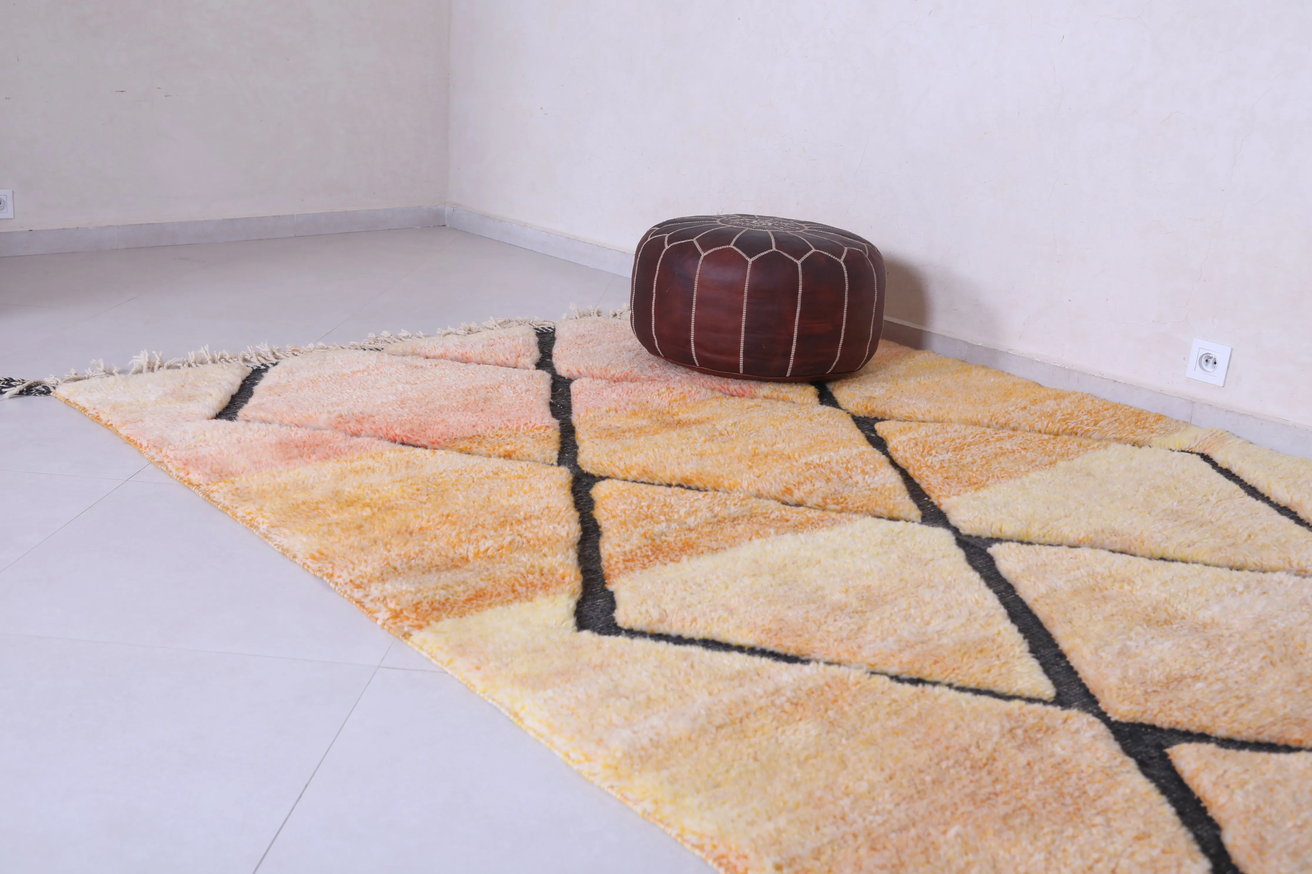 Warm Moroccan berber rug - Handmade Boujaad Rug- Custom Rug